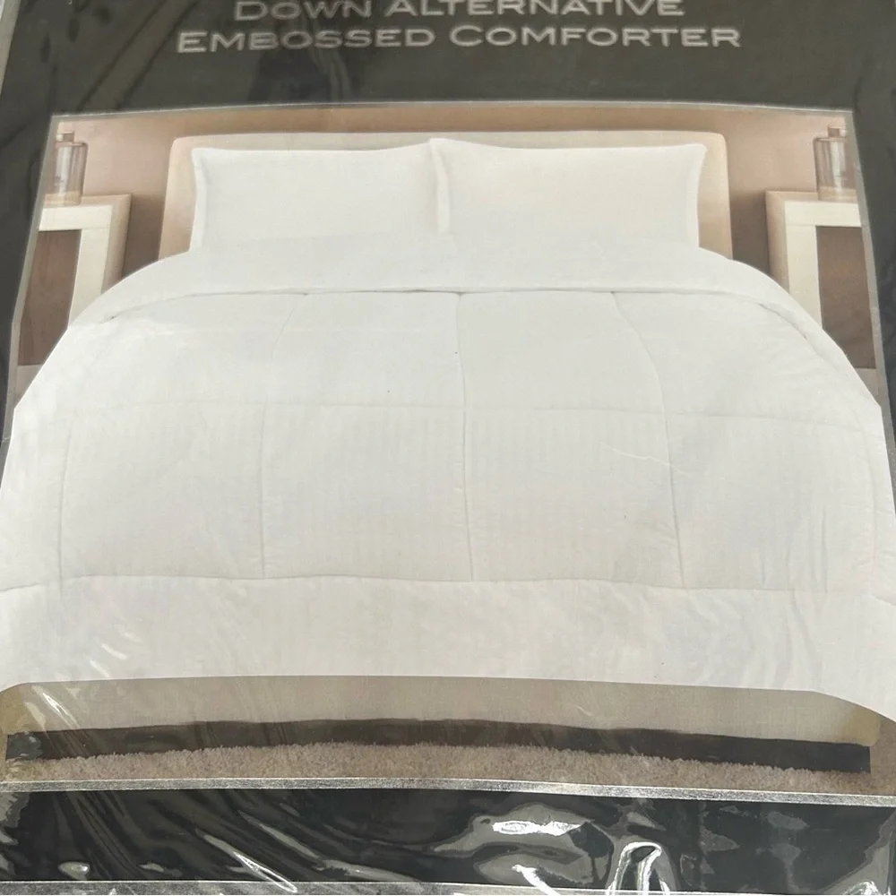 NEW Amy Miller Down Alternative Embossed Comforter White/Ivory Color King Size